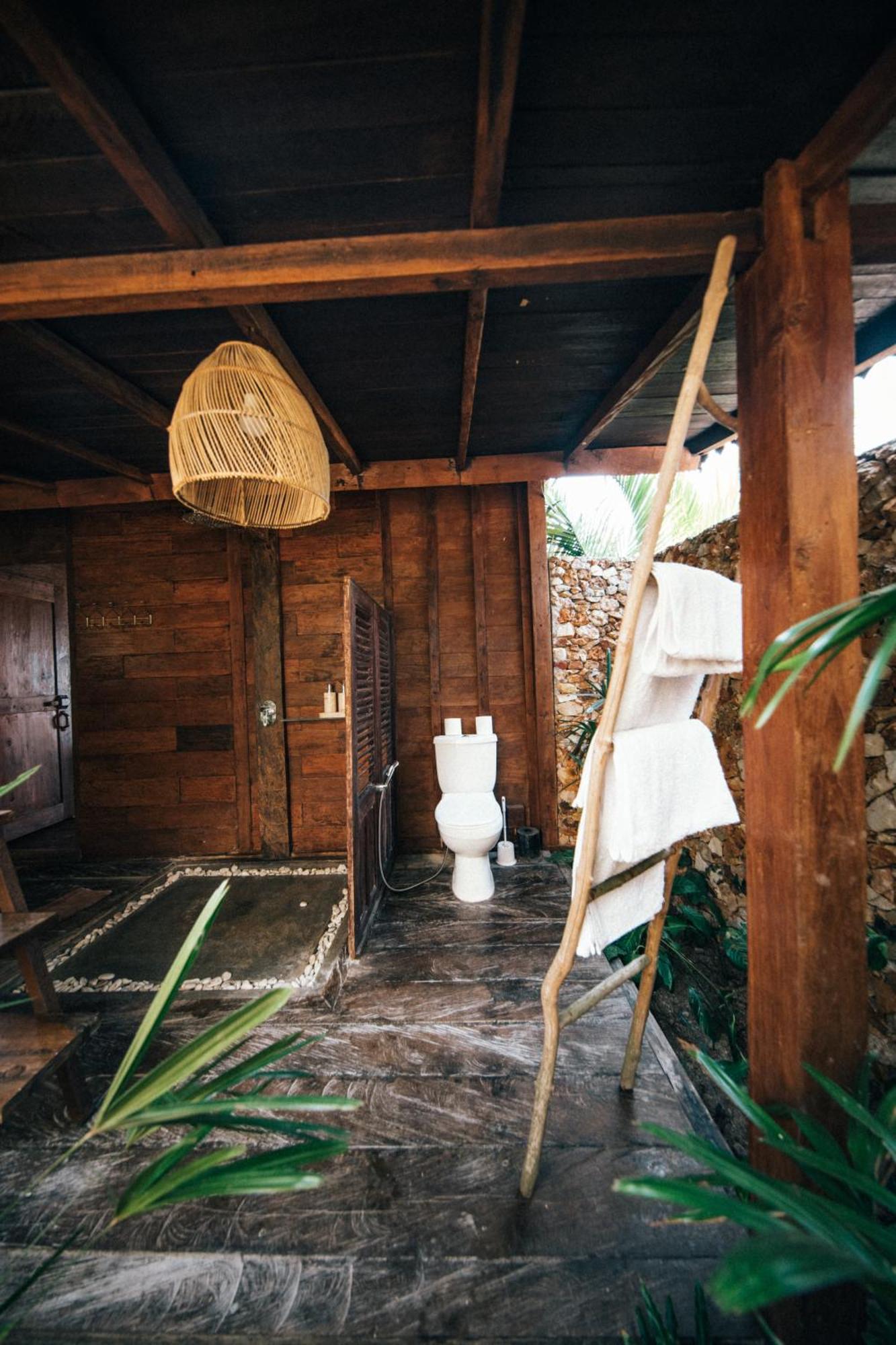Villa Ellya Kuta  المظهر الخارجي الصورة